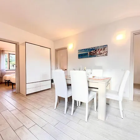 Im Zweiten Stock Mit Parkplatz Und Garten By Interhome * San Massimo (Liguria)
