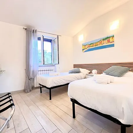 Im Zweiten Stock Mit Parkplatz Und Garten By Interhome *